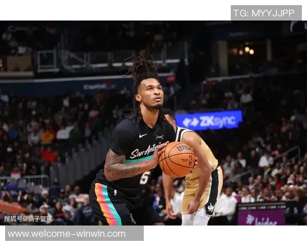 文班回归首发助马刺止连败替补阵容表现出色仅在NBA杯决赛失利 文班回归首发助马刺止连败替补阵容表现出色仅在NBA杯决赛失利