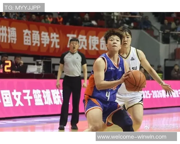 常规赛第七轮内线强势发力全队团结奋战迎来五连胜的辉煌时刻